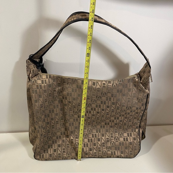 Kenneth Cole Garment Bag Monogrammed with Multiple Pockets and Shoulder Strap - Picture 14 of 15